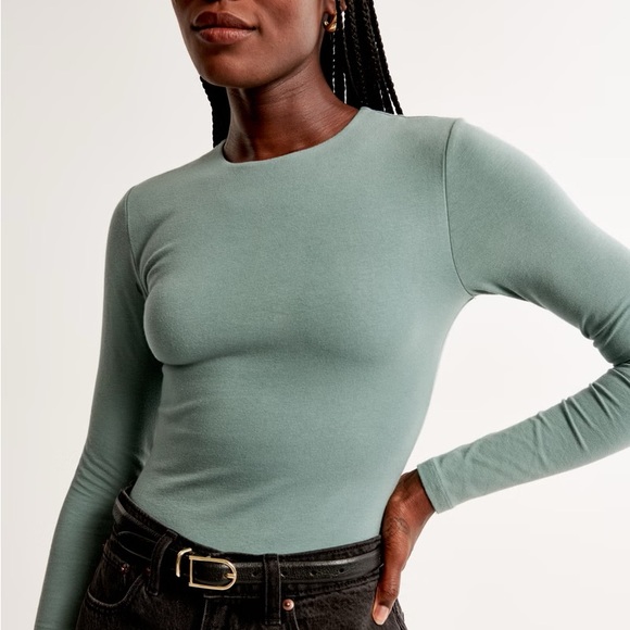Abercrombie & Fitch Long Sleeve Seamless Crew Bodysuit - Picture 2 of 12